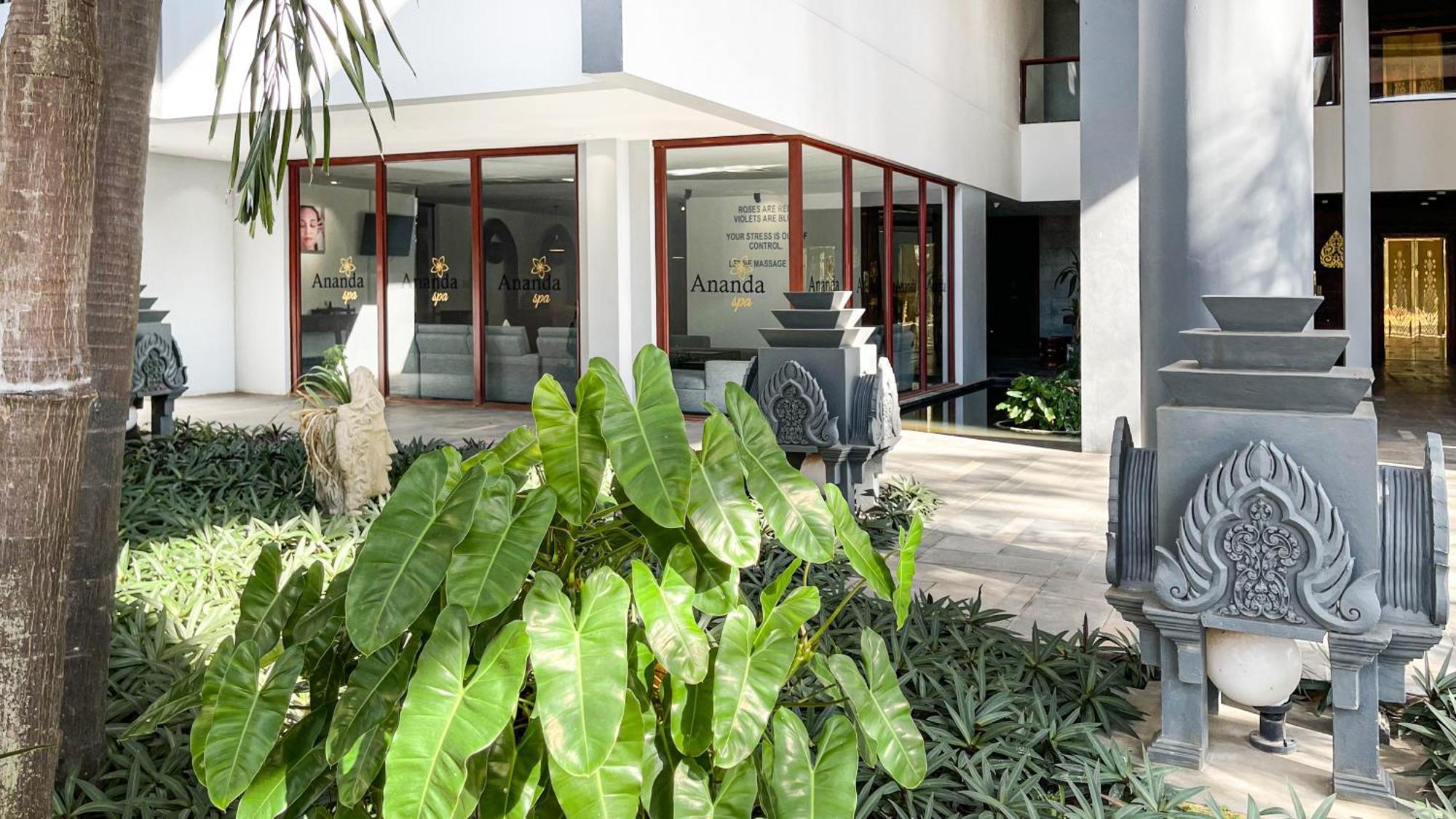 Pacific Hotel & Spa Siem Reap Exterior photo