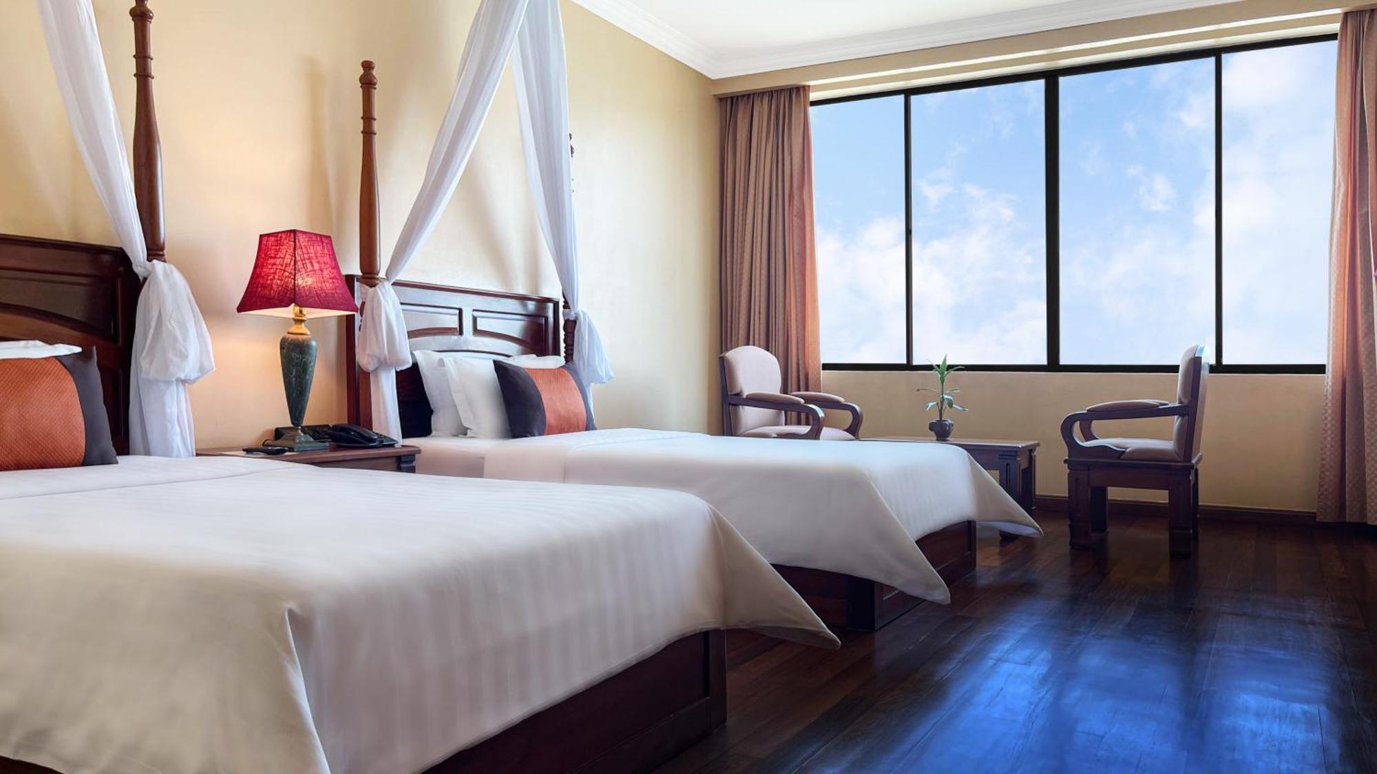 Pacific Hotel & Spa Siem Reap Exterior photo
