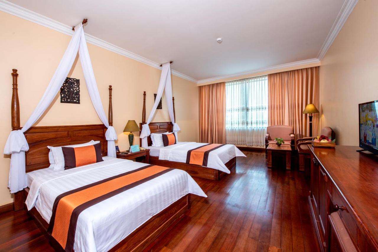 Pacific Hotel & Spa Siem Reap Exterior photo