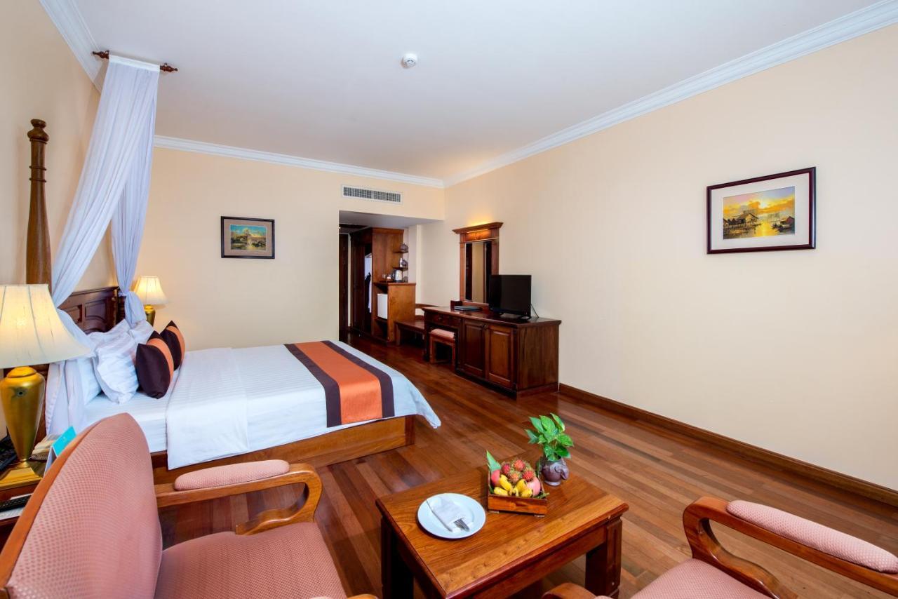 Pacific Hotel & Spa Siem Reap Exterior photo